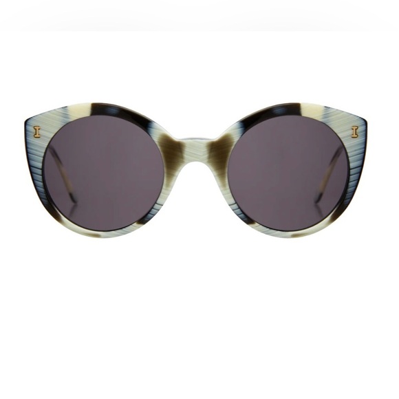 illesteva Palm Beach Sunglasses popHorn/ Grey main image 4